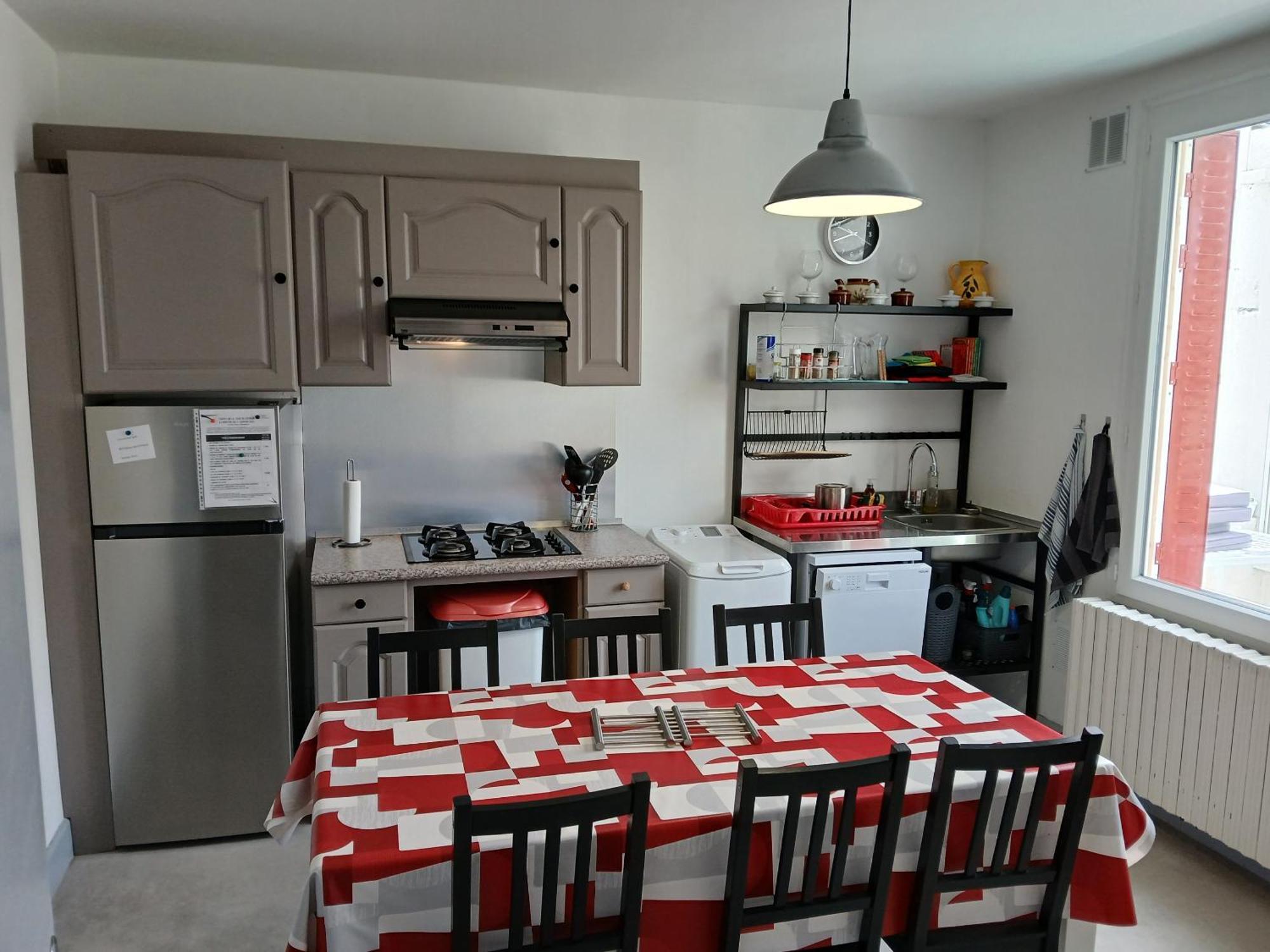 Gite Pavillon Kifadonfe 3 Ch Avec Cour Et Jardin Clos Βίλα Saint-Germain-Lembron Εξωτερικό φωτογραφία